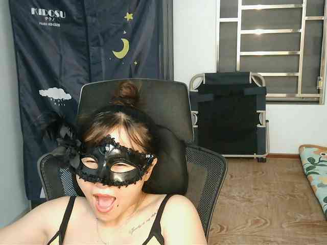 girl30slutty webcam
