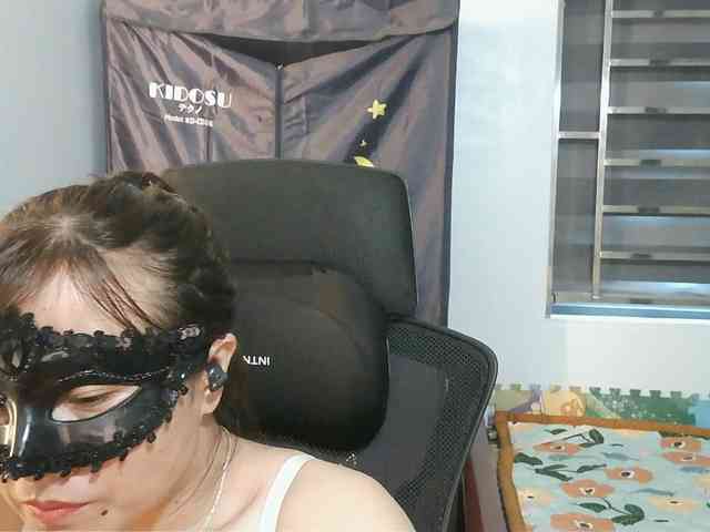 girl30slutty webcam