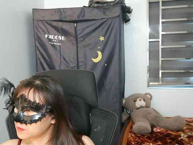 girl30slutty webcam