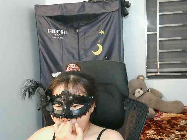 girl30slutty webcam
