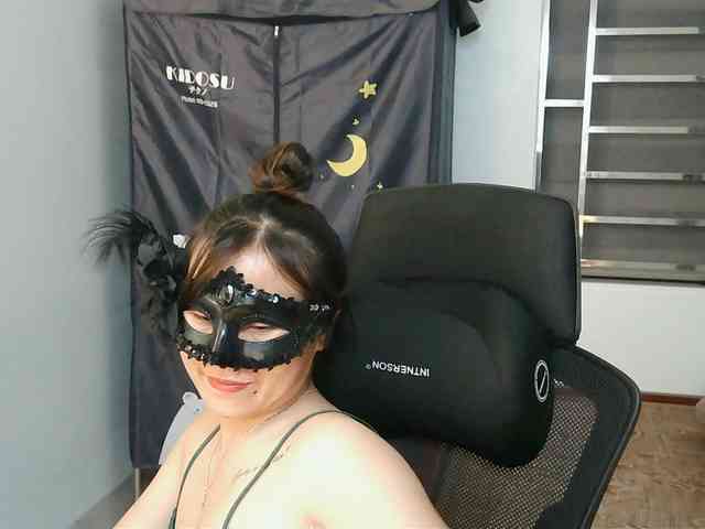 girl30slutty webcam