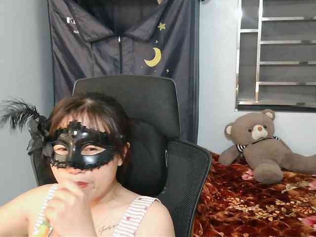 girl30slutty webcam