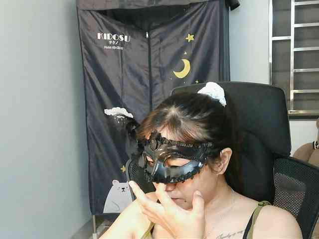 girl30slutty webcam