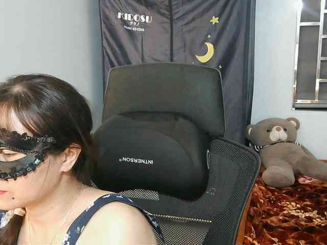 girl30slutty webcam