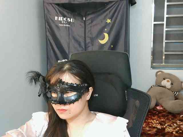girl30slutty webcam