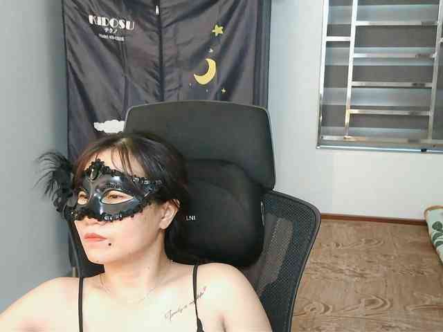 girl30slutty webcam