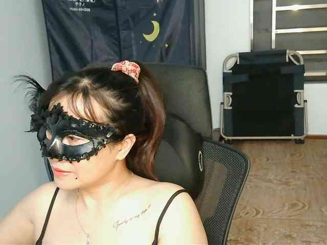 girl30slutty webcam