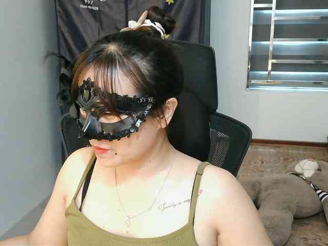 girl30slutty webcam