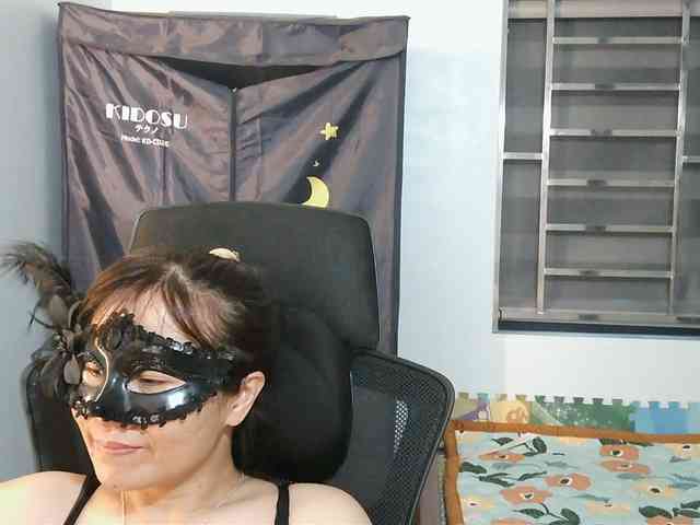 girl30slutty webcam