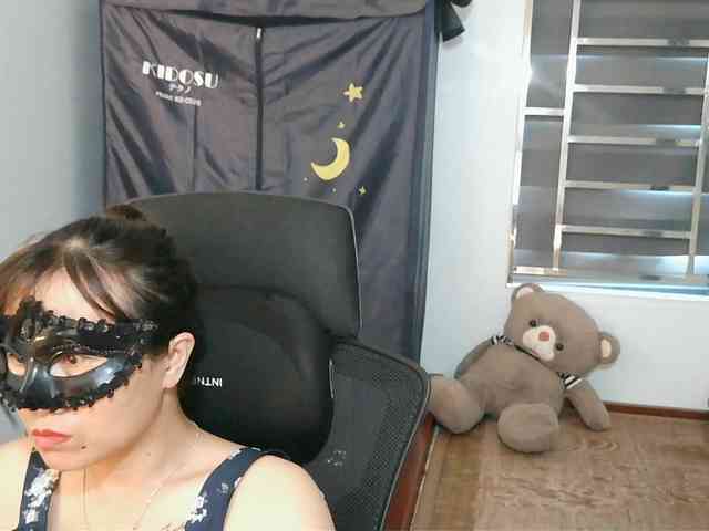 girl30slutty webcam