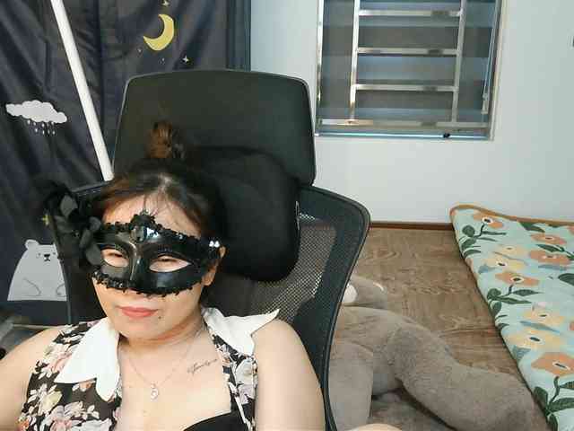 girl30slutty webcam