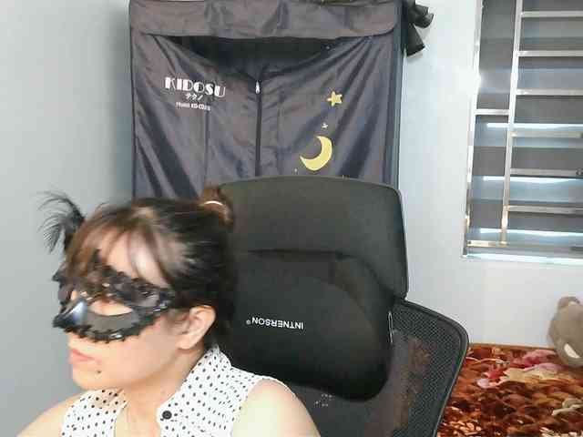 girl30slutty webcam