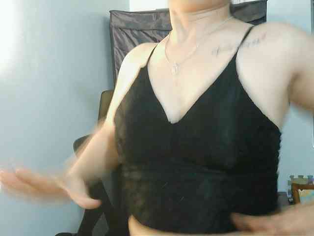 girl30slutty webcam