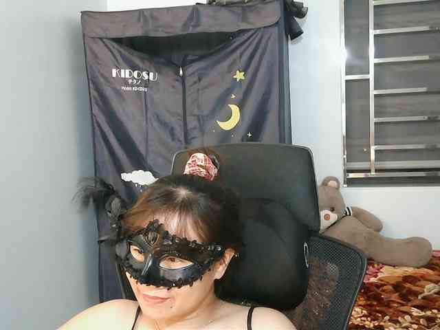 girl30slutty webcam