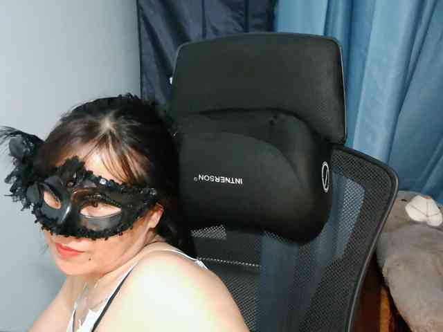 girl30slutty webcam