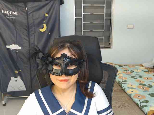 girl30slutty webcam