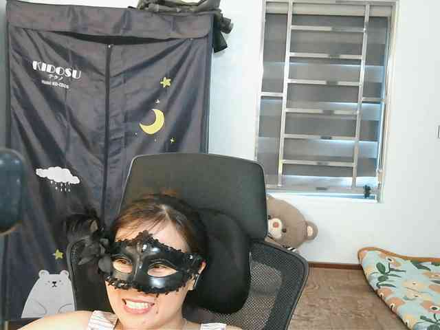 girl30slutty webcam