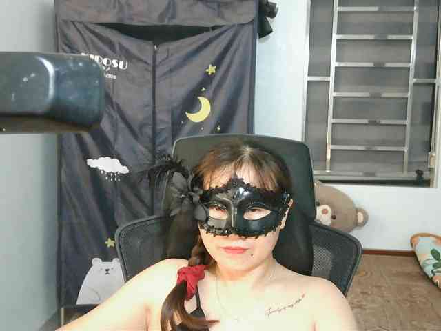 girl30slutty webcam