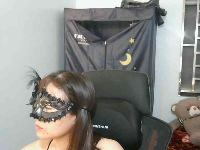 girl30slutty webcam