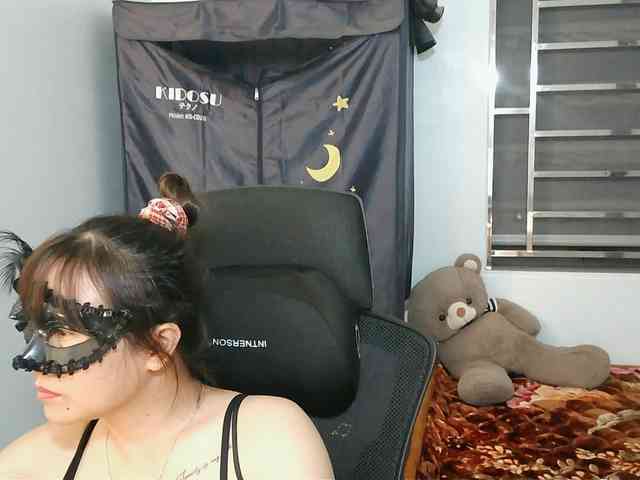 girl30slutty webcam