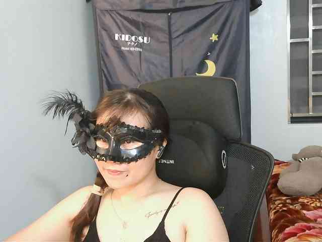 girl30slutty webcam