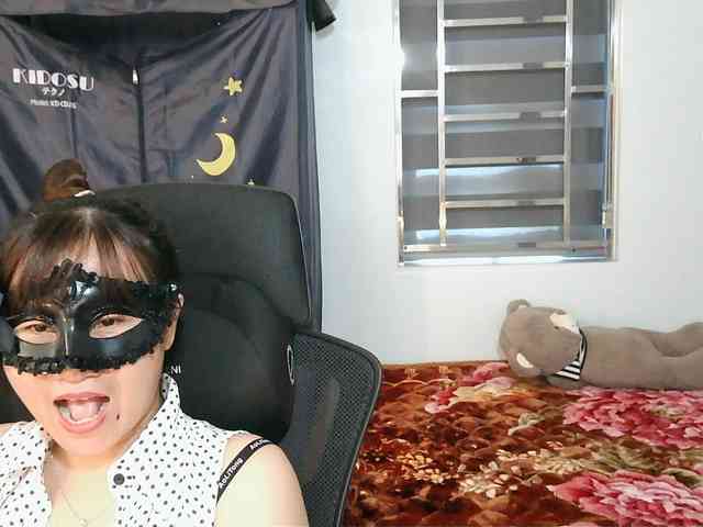 girl30slutty webcam