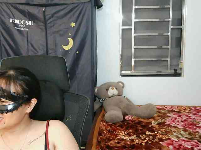 girl30slutty webcam