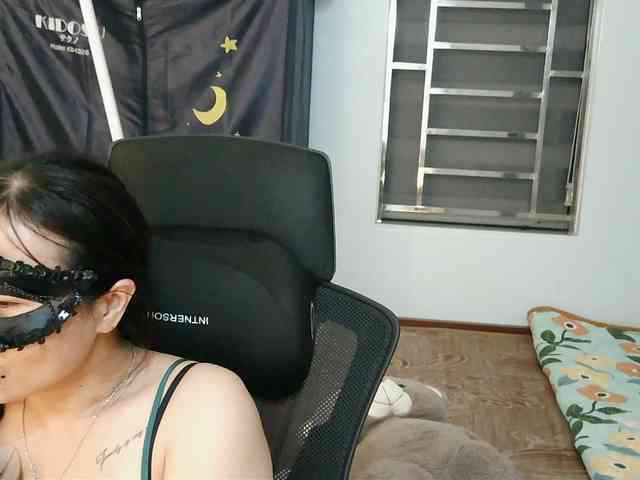 girl30slutty webcam