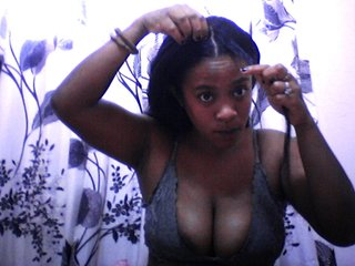 silviaLaBombe's Live Webcam