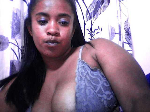 silviaLaBombe live cam on BongaCams