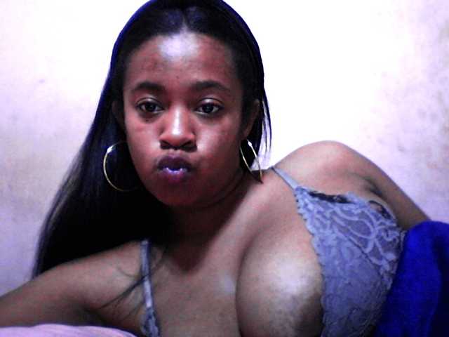 silviaLaBombe live cam on BongaCams