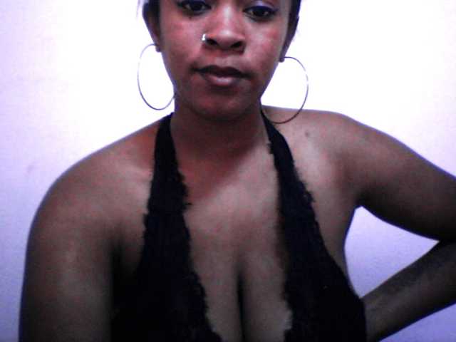 silviaLaBombe, en vivo ahora en BongaCams