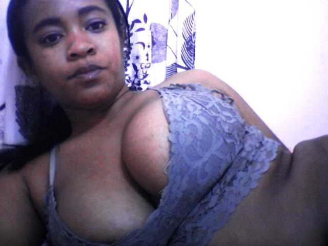 silviaLaBombe live cam on BongaCams
