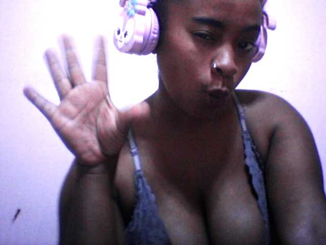 silviaLaBombe live cam on BongaCams