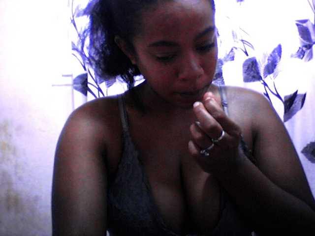 silviaLaBombe's BongaCams show and profile