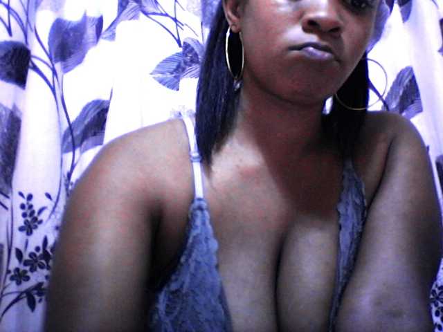 silviaLaBombe live cam on BongaCams