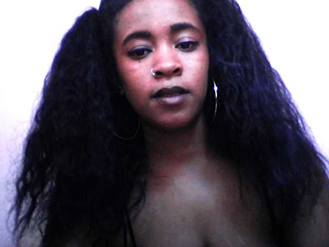 Mayrah live cam on BongaCams
