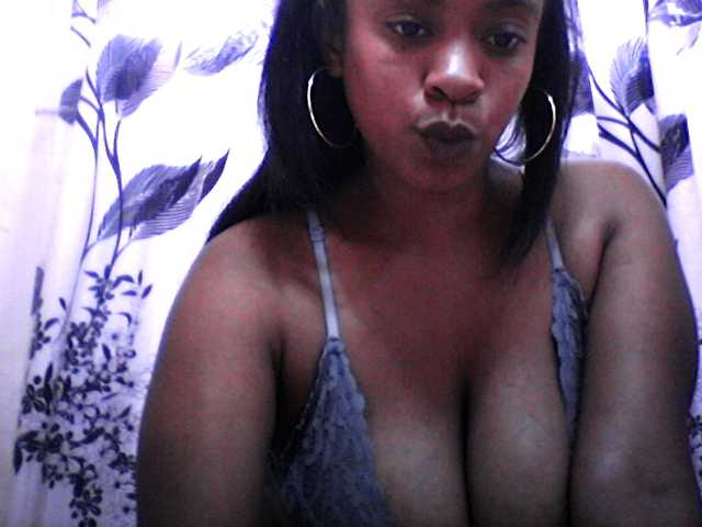 silviaLaBombe live cam on BongaCams
