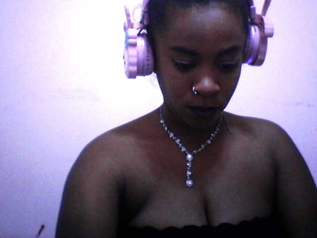 silviaLaBombe live cam on BongaCams