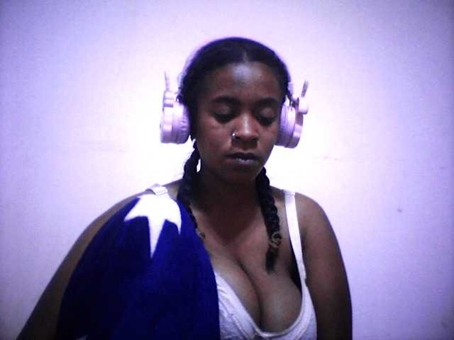 silviaLaBombe live cam on BongaCams