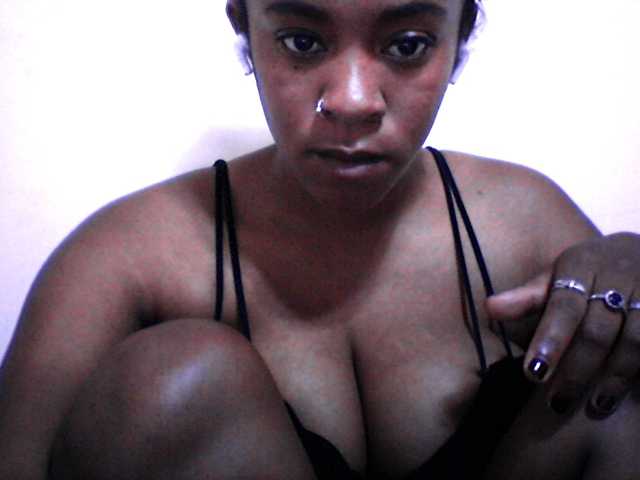 silviaLaBombe live cam on BongaCams