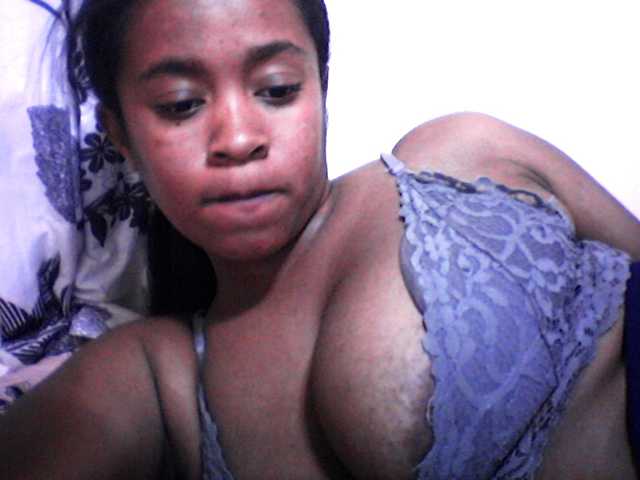 Mayrah live cam