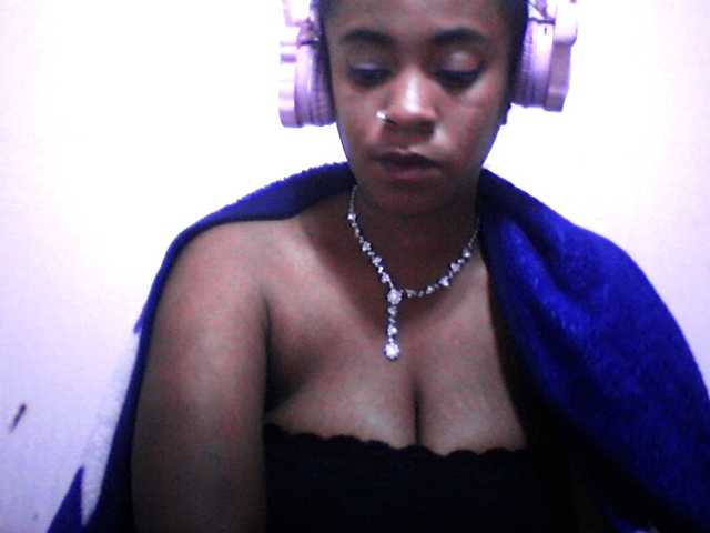 silviaLaBombe live cam on BongaCams