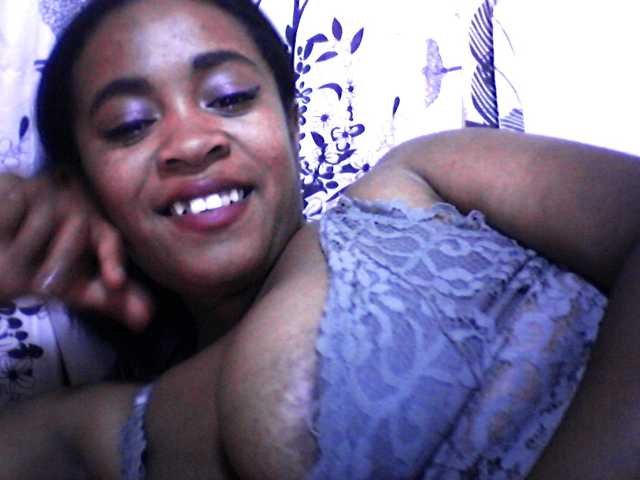 silviaLaBombe live cam on BongaCams