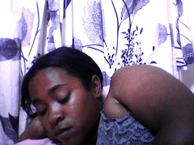 silviaLaBombe live cam on BongaCams