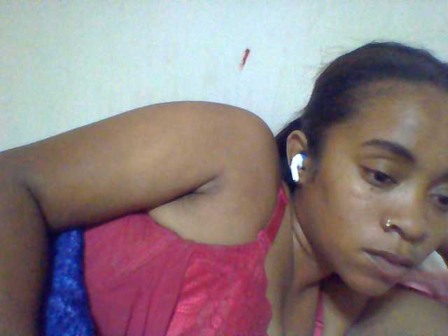 Mayrah — live female cam