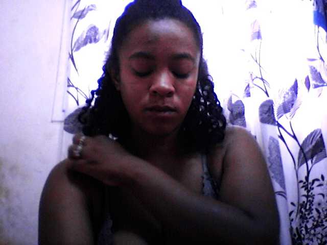 silviaLaBombe's BongaCams show and profile