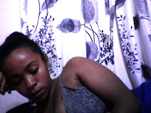 silviaLaBombe's BongaCams show and profile