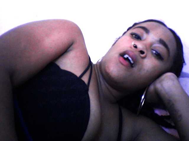 Mayrah live cam on BongaCams