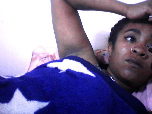 Mayrah webcam bongacams model stream image